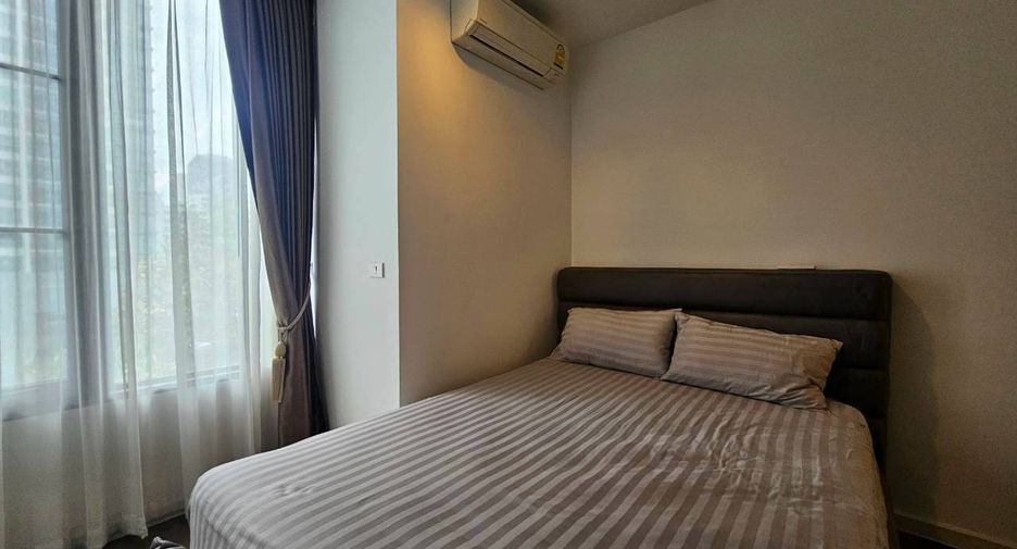 For rent 2 bedrooms condo in Sathon, Bangkok