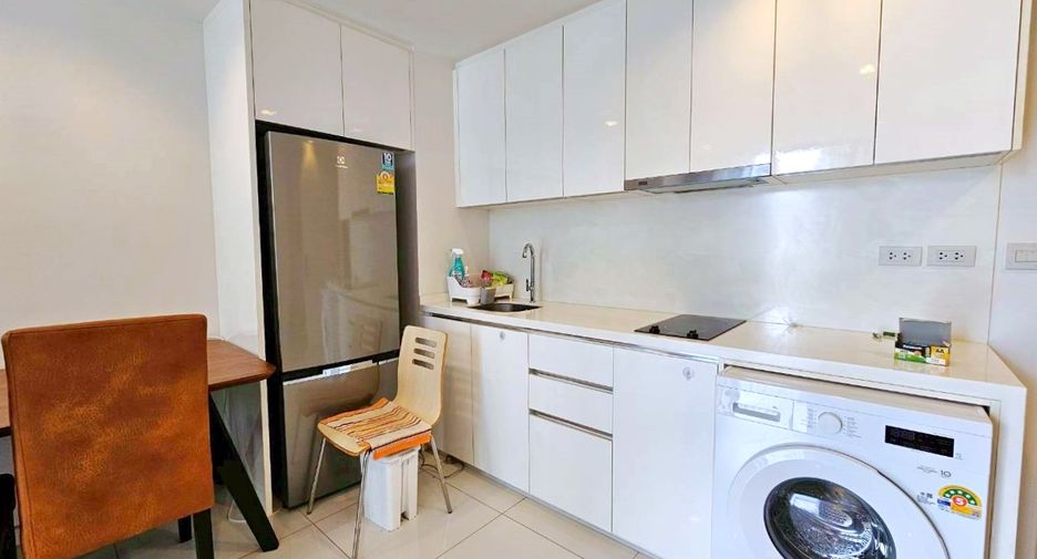 Condo en alquiler de 2 habitaciones en Sathon, Bangkok