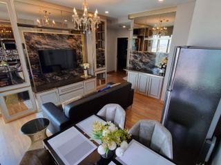 For sale 3 bed condo in Yan Nawa, Bangkok