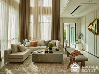 For sale 4 bed condo in Khlong Sam Wa, Bangkok