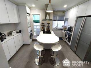 For sale 3 bed condo in Suan Luang, Bangkok