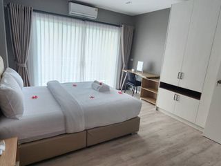 For rent 3 Beds condo in Mueang Phuket, Phuket