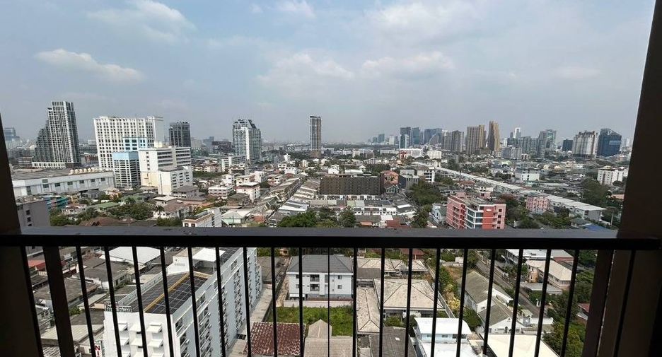 For sale 1 bed condo in Phaya Thai, Bangkok