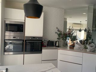 For rent and for sale 4 bed apartment in Bang Phli, Samut Prakan