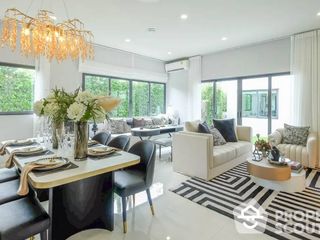 For sale 4 bed house in Bang Phli, Samut Prakan