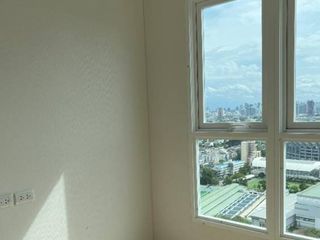 For sale 1 bed condo in Bang Kapi, Bangkok