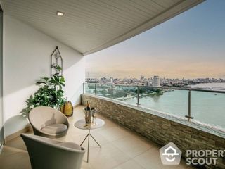 For sale 3 bed condo in Dusit, Bangkok