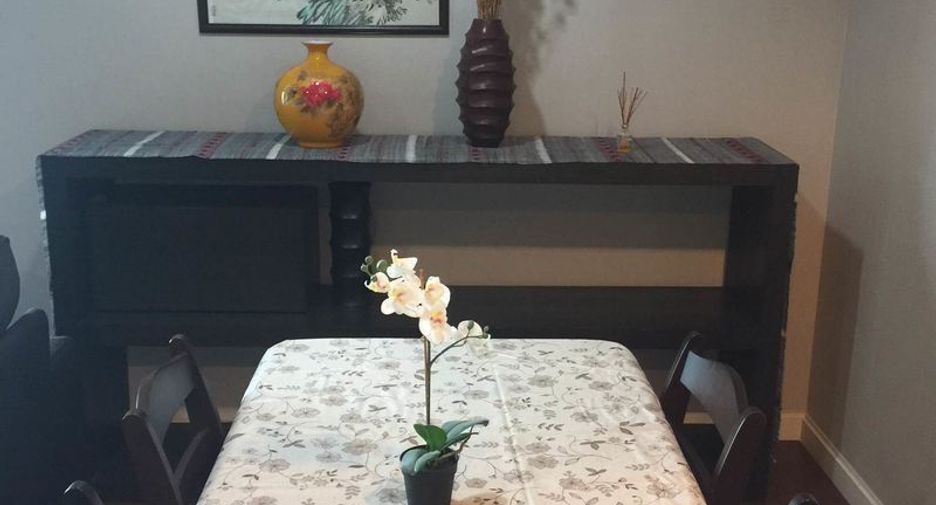 For rent 3 bed condo in Huai Khwang, Bangkok