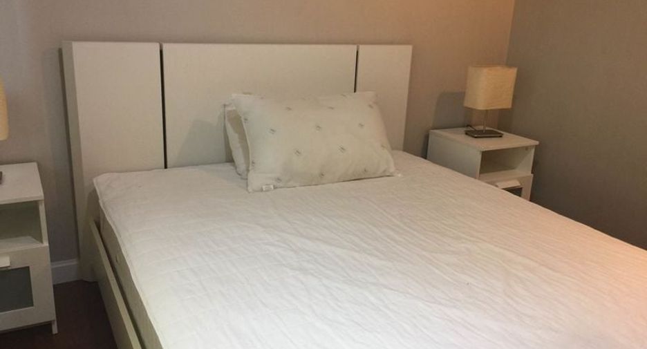For rent 3 bed condo in Huai Khwang, Bangkok
