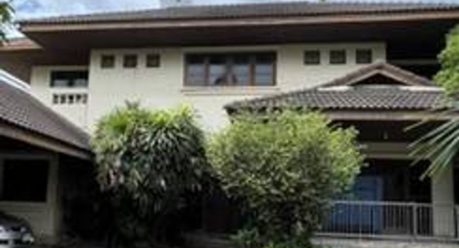 For sale 6 bed house in Mueang Chon Buri, Chonburi