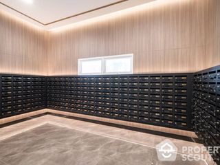 For sale 2 bed condo in Bangkok Noi, Bangkok