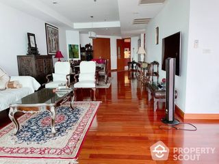 For sale 2 bed condo in Dusit, Bangkok