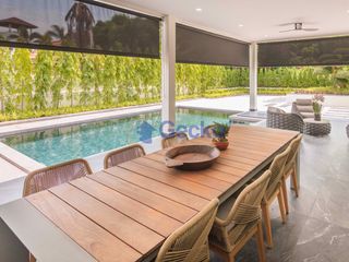For sale 4 bed house in Central Pattaya, Pattaya