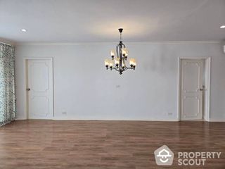 For sale 3 bed condo in Suan Luang, Bangkok