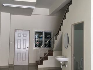 For sale 2 bed townhouse in Si Racha, Chonburi