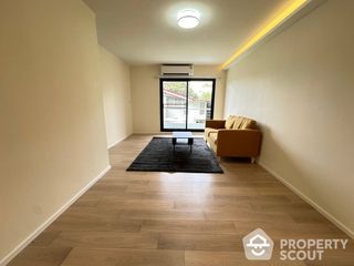 For sale 2 bed condo in Phasi Charoen, Bangkok