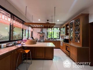 For sale 5 bed house in Bang Phli, Samut Prakan