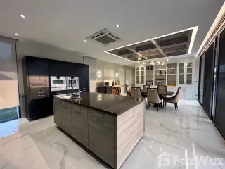 For sale 4 Beds villa in Hua Hin, Prachuap Khiri Khan