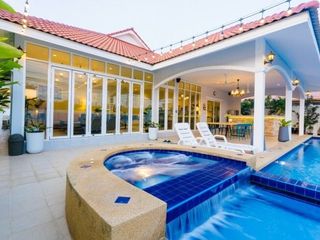 For rent 4 bed villa in Hua Hin, Prachuap Khiri Khan