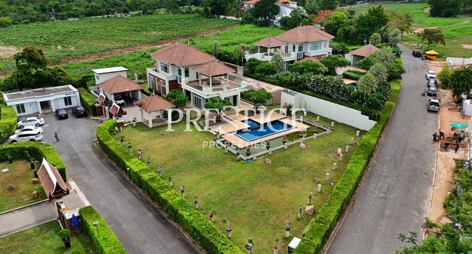 Haus zur Miete mit 4 Zimmer in Bang Lamung, Chonburi