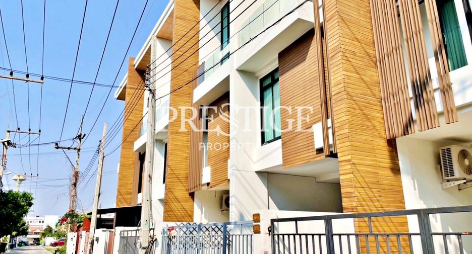 À vendre 4 chambres maison à Bang Lamung, Chonburi