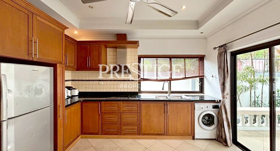 À vendre 3 chambres maison à Jomtien, Pattaya