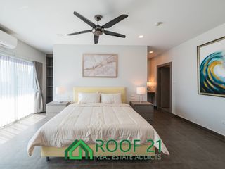 For sale 5 Beds condo in Bang Lamung, Chonburi