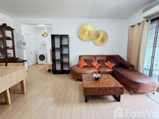For sale 2 bed condo in Huai Khwang, Bangkok