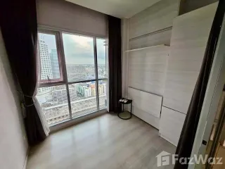 For rent 2 bed condo in Huai Khwang, Bangkok