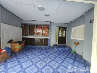 For sale 4 bed townhouse in Wang Thonglang, Bangkok