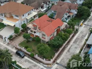 For sale 4 bed house in Taling Chan, Bangkok
