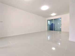 For sale 3 bed townhouse in Don Mueang, Bangkok