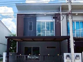 For sale 3 bed townhouse in Don Mueang, Bangkok
