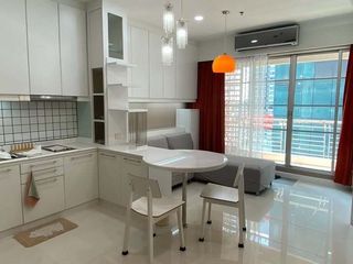 For sale 2 bed condo in Ratchathewi, Bangkok