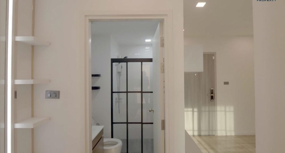 For sale 1 bed condo in Huai Khwang, Bangkok