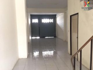 For sale 2 Beds retail Space in Phunphin, Surat Thani