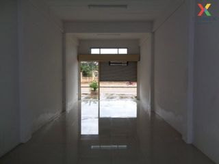 For sale 4 Beds retail Space in Mueang Surat Thani, Surat Thani