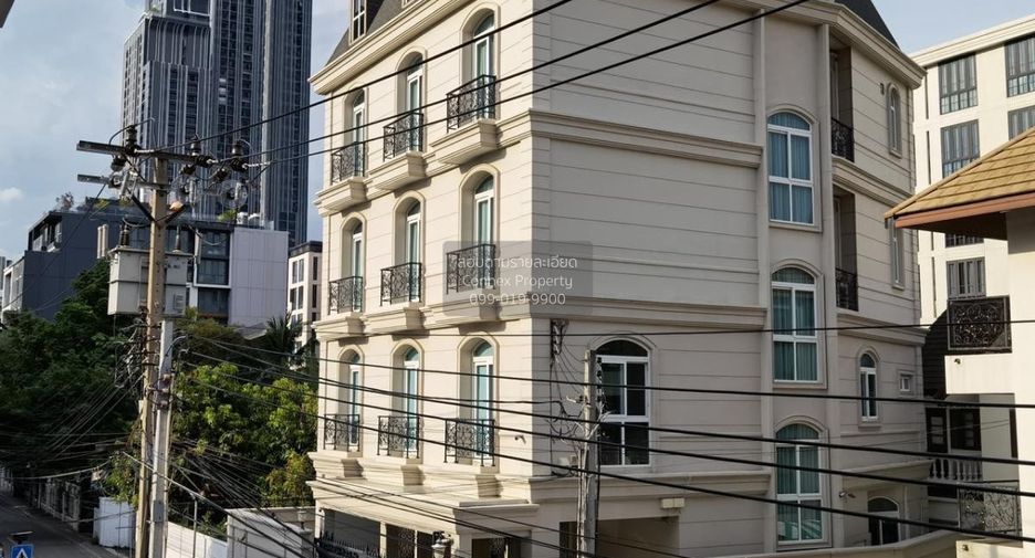 For rent 2 bedrooms apartment in Watthana, Bangkok