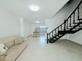 For rent 4 bedrooms townhouse in Mueang Nonthaburi, Nonthaburi