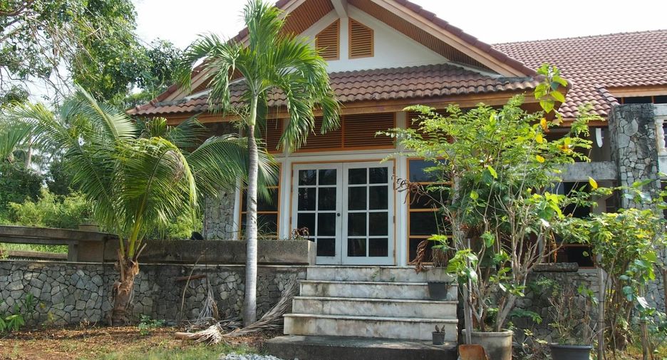 For sale 2 bed house in Si Racha, Chonburi