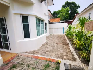 For rent 3 bed house in Mueang Chiang Mai, Chiang Mai