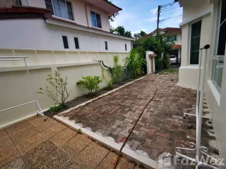 For rent 3 bed house in Mueang Chiang Mai, Chiang Mai