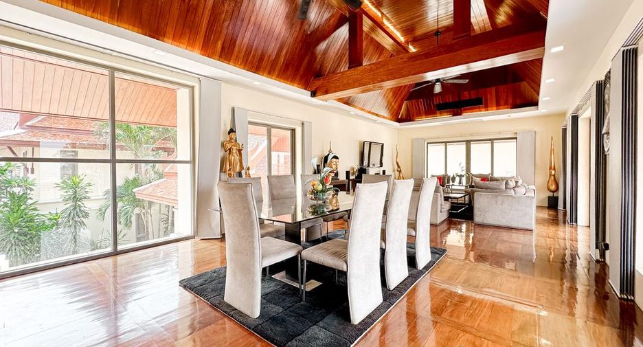 For sale 4 bedrooms villa in Bang Saray, Pattaya