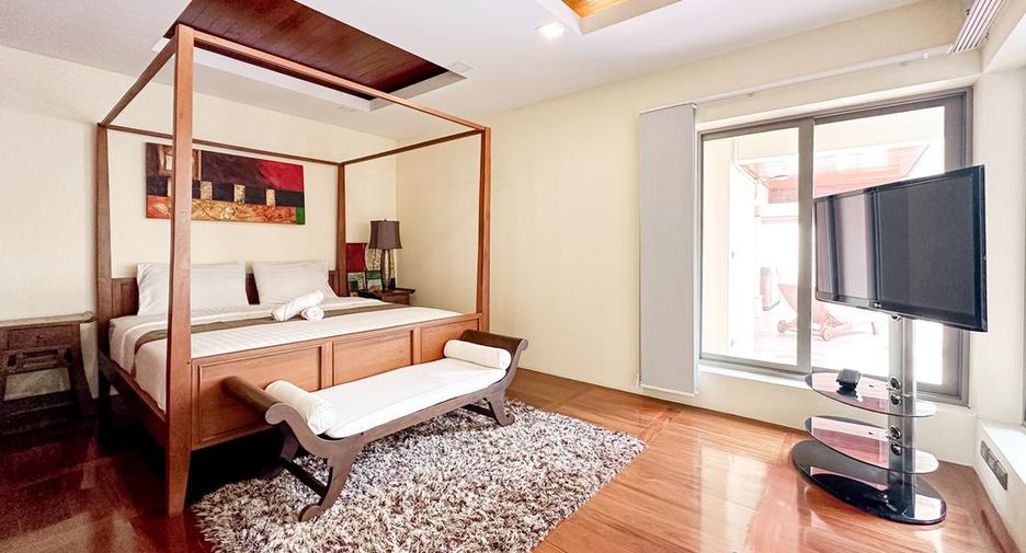 For sale 4 bedrooms villa in Bang Saray, Pattaya