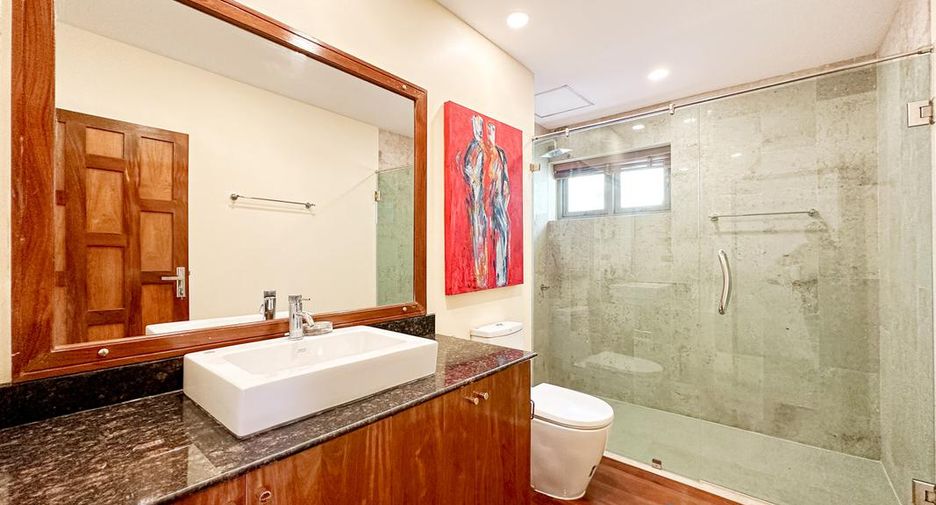 For sale 4 bedrooms villa in Bang Saray, Pattaya