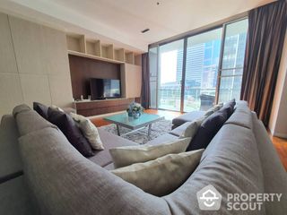 For rent 3 bed condo in Watthana, Bangkok