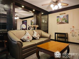 For rent 2 bed condo in Phaya Thai, Bangkok