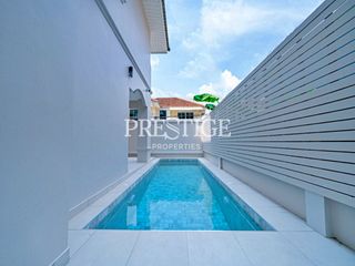 For sale 5 bed house in North Pattaya, Pattaya
