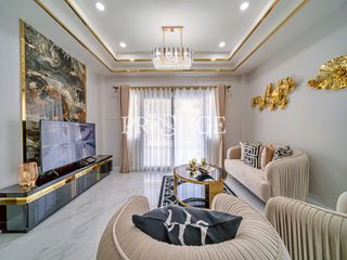 For sale 5 bed house in North Pattaya, Pattaya