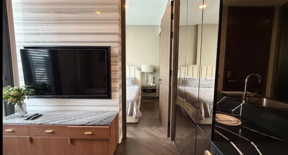 For rent 1 bed condo in Khlong Toei, Bangkok
